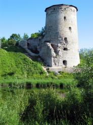 Стены и башни древнего Пскова (Гремячая башня)